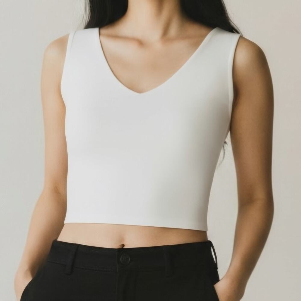 Lulus White Cropped V Neck Rayon Racerback Tank Top Women's Size S NWT